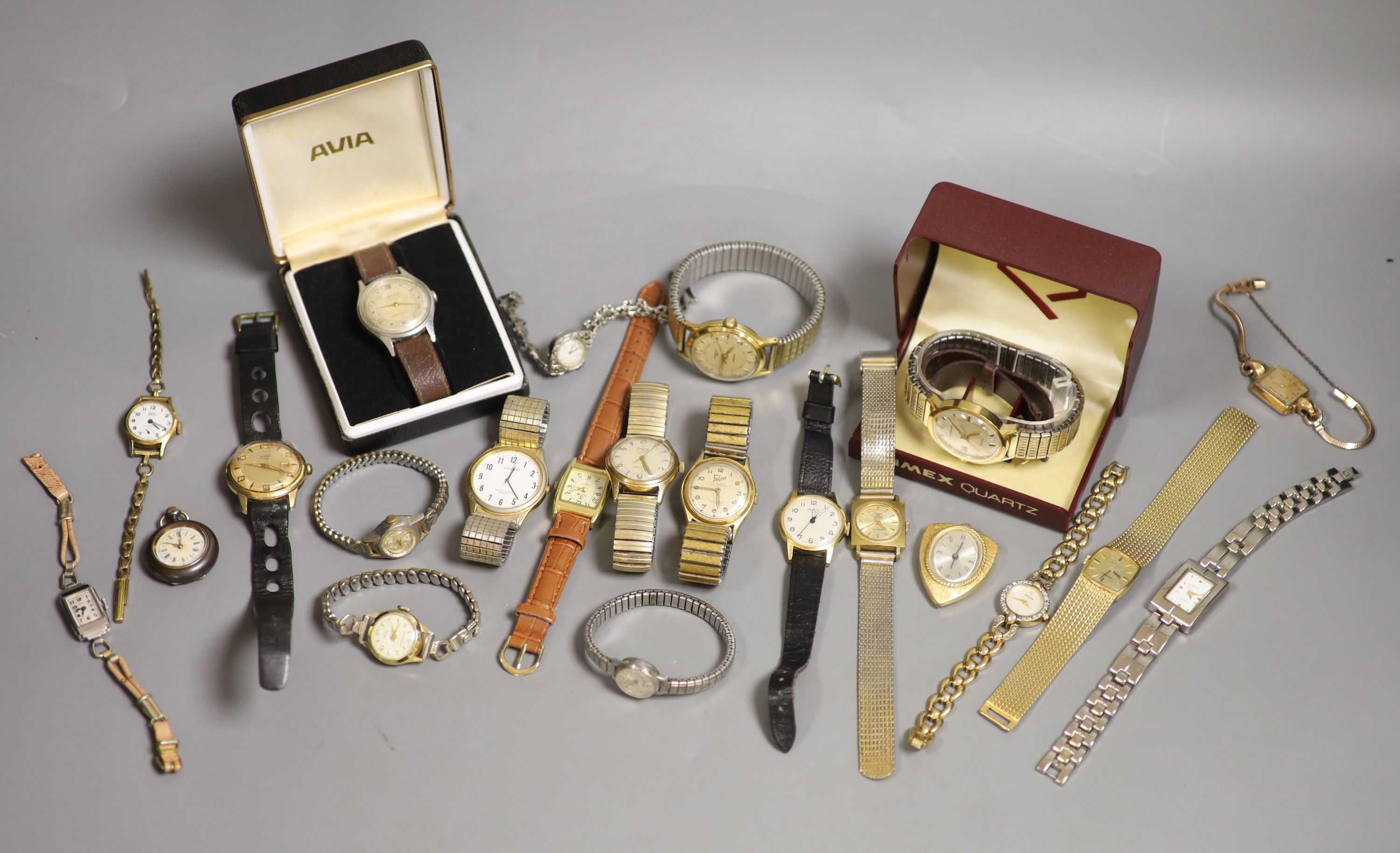 A collection of assorted mainly gentleman's wrist watches including Accurist, Ingersoll and Tenor